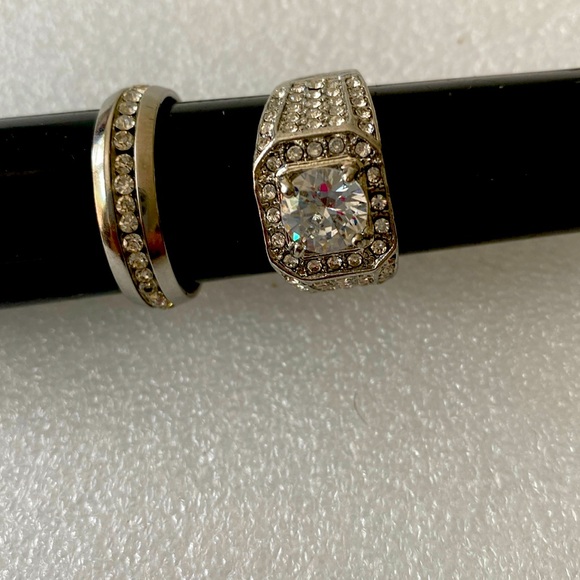 Unisex size 10 rings cz stones